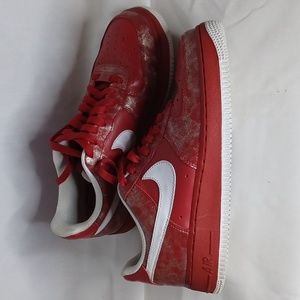 Nike Women's Air Force  1 Low (Valentines Reds)Sneakers - sz 9 med.